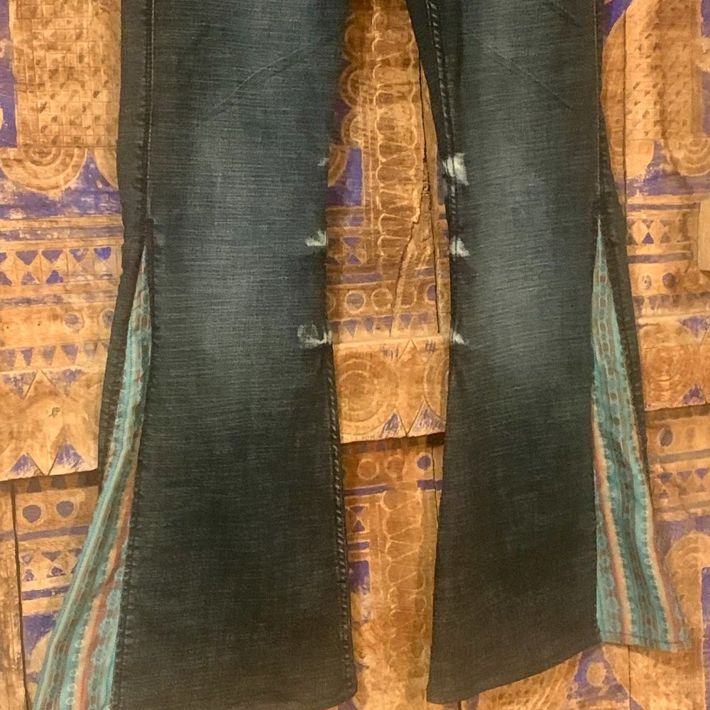 Cowgirl Tuff 'Aztec Flare' Mid Rise Flare Jean  - 28x32 - Picture 6 of 13